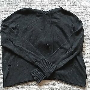 EUC charcoal 'destroyed'  American Eagle Sweater